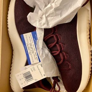 Women’s Adidas Size 7.5 sneakers